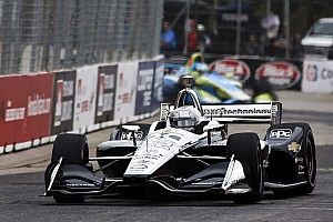 Simon Pagenaud domina la pole en Toronto