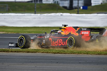 Буэми разбил машину Red Bull на тестах Pirelli