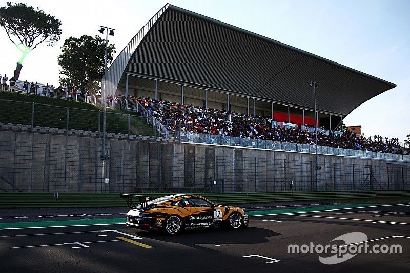 Nel sabato della Carrera Cup Italia a Vallelunga c'è tutto il sale del motorsport
