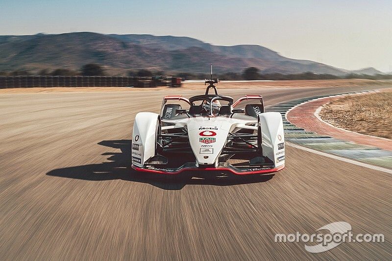 Női versenyzőt igazolt a Porsche a Formula E-ben