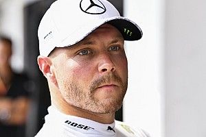 Bottas molesto por el movimiento "completamente innecesario" de Leclerc