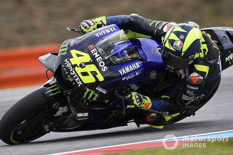 Rossi: “Márquez y yo siempre nos hemos comportado de forma distinta en pista”