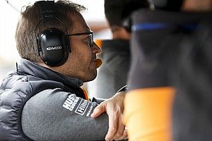 A McLaren nem tagadja, hogy fütyültek a versenyigazgatóra