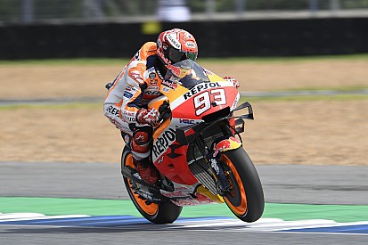 Une nouvelle chute mais une première ligne pour Márquez