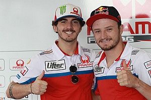 Ducati elige a Bagnaia para su equipo oficial; Martín y Zarco, a Pramac