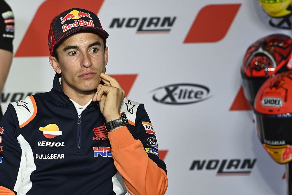 Jugeant ses progrès "trop lents", Márquez a son "propre championnat"