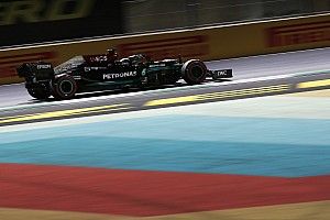Q4: Verstappen bate no fim e Hamilton é pole no GP da Arábia Saudita; veja análise do quali
