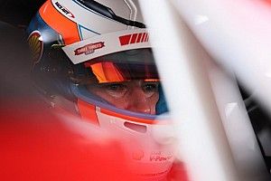 Davison feeling "massive pressure" replacing McLaughlin