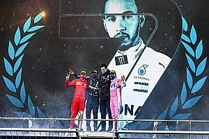 Hamilton: "Si hubiera seguido en McLaren, no habría ganado más títulos"