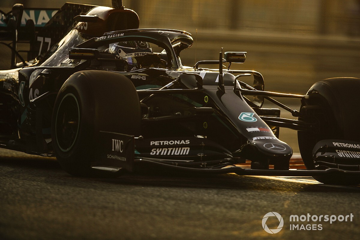 Bottas: "Hamilton'a karşı dört şampiyonluk kaybetmek kolay değil"