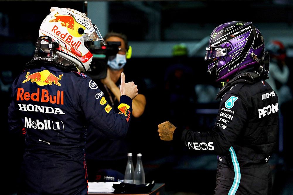 Hamilton moet buigen voor Verstappen: “Hij was zo snel"