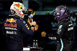 Hamilton moet buigen voor Verstappen: “Hij was zo snel"