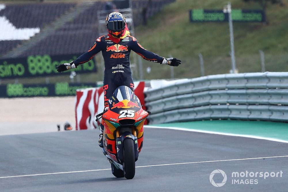 Le vainqueur Raul Fernandez, Red Bull KTM Ajo