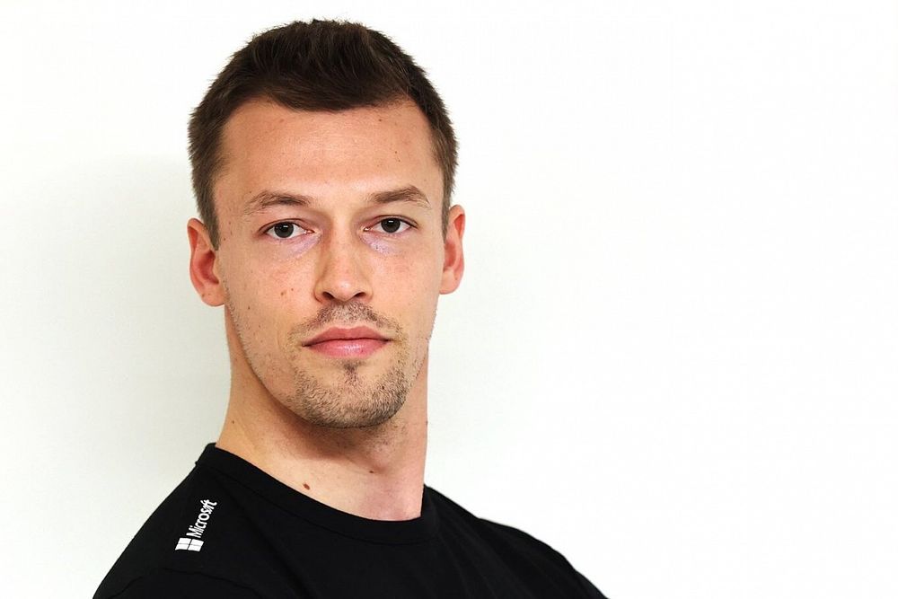 Kvyat, Williams için adaylardan biri mi?