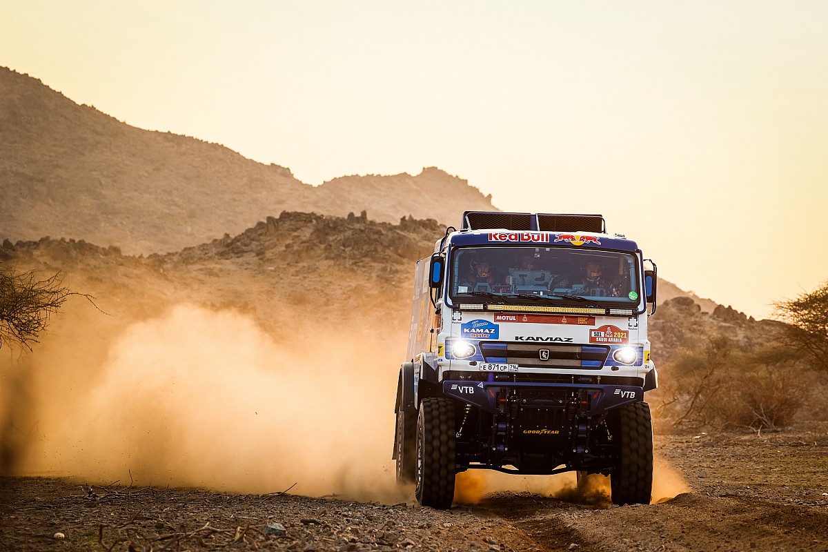 Etape 11 Dakar: Shibalov Menang, Sotnikov Hampir Pasti Juara