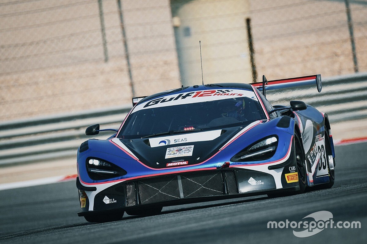 McLaren na półmetku