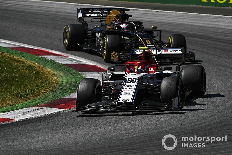 İlk puanını alan Giovinazzi çok mutlu
