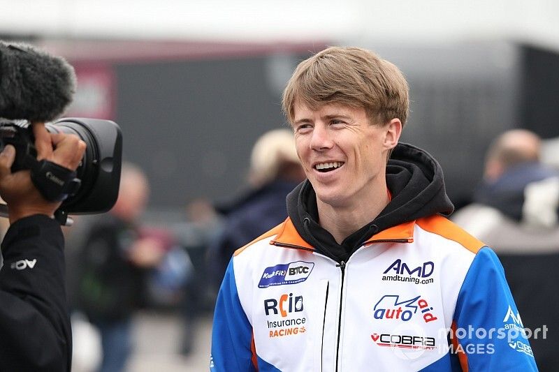 Butcher returns to Motorbase for 2020 BTCC season