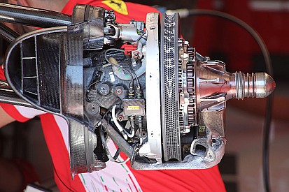Ferrari: il disco anteriore è stato scavato per migliorare l'avantreno della SF90