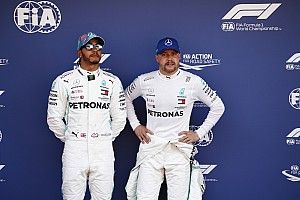 WK-stand na GP Spanje: Hamilton wipt over Bottas, Verstappen P3