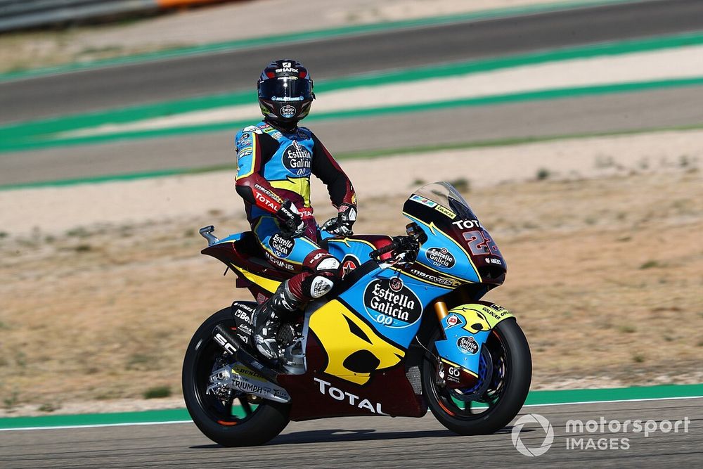 Moto2, Teruel: Lowes trionfa e diventa leader, disastro VR46