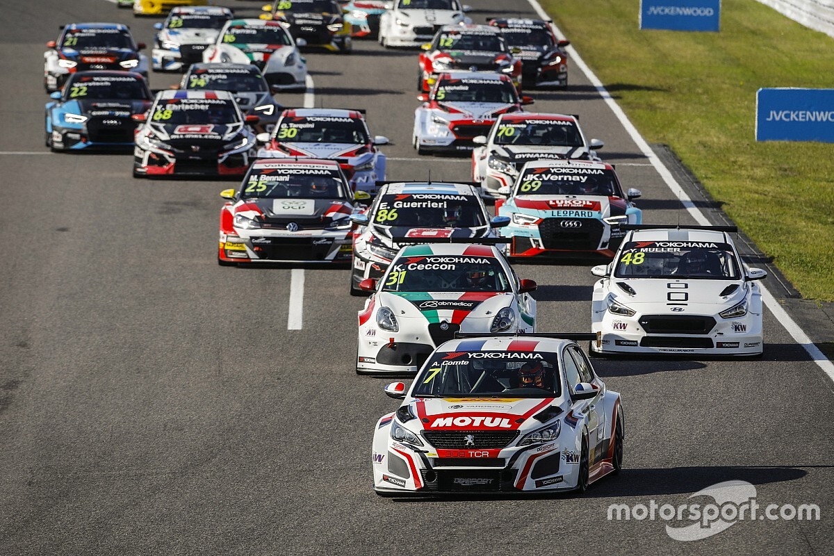 Michelisz és Tassi is rajthoz áll: ÉLŐBEN a WTCR virtuális versenye: (19:30)
