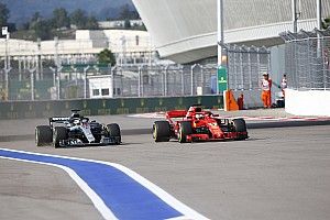 Whiting: "Eén beweging van Vettel, wel met kleine hapering"