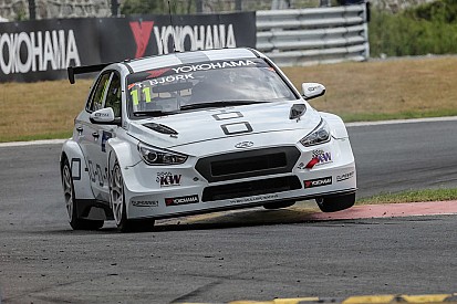 Il dominio Hyundai-YMR porta al successo Thed Björk in Gara 3, Tarquini è secondo e in vetta al campionato