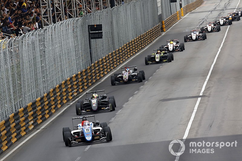 Formula 3, Logan Sargeant approda nel team Carlin Buzza Racing