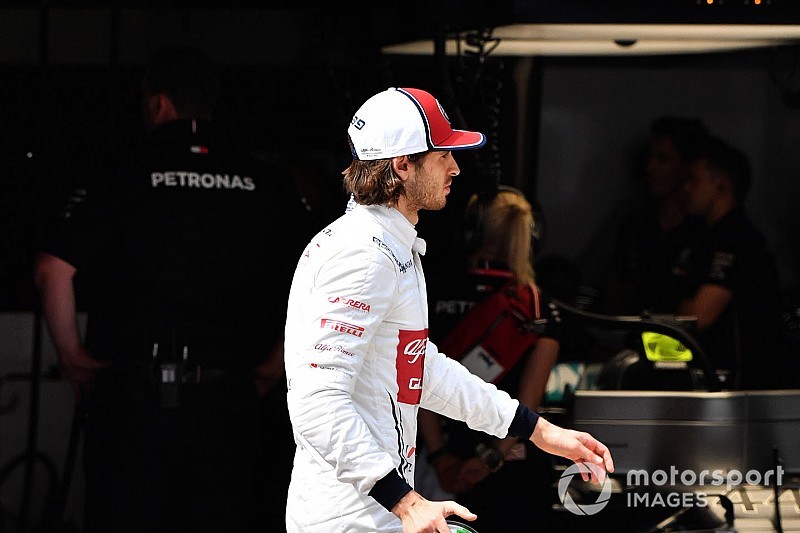 Alfa Romeo, Giovinazzi'nin arkasında