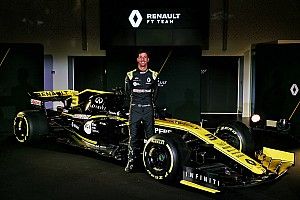 Ricciardo faz estreia com Renault em shakedown em Barcelona