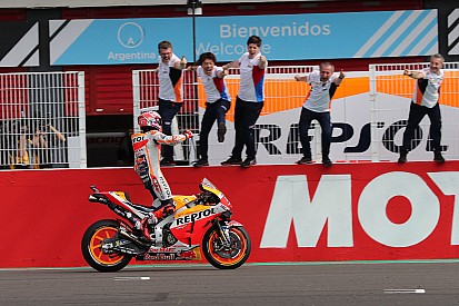 MotoGP Argentina: Marquez menang dominan, Rossi podium
