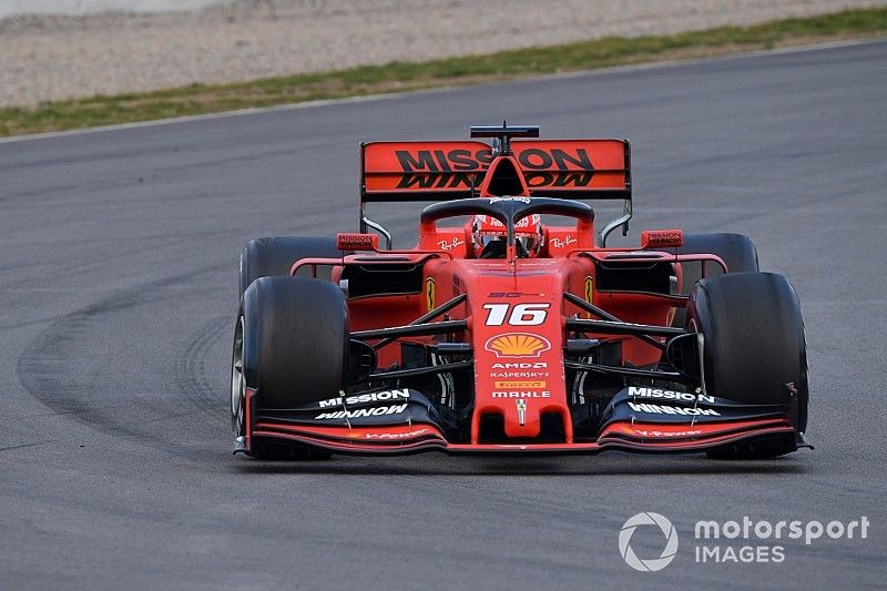 Leclerc también lidera para Ferrari en la segunda mañana de test