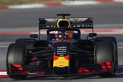 Productieve ochtend voor Verstappen in Barcelona, Vettel vliegt eraf