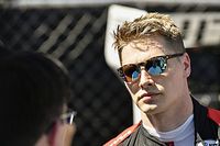 Penske logra el triplete en el inicio en Iowa