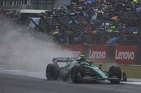 Феттель объяснил слабый темп Aston Martin: Машина все делает с задержкой