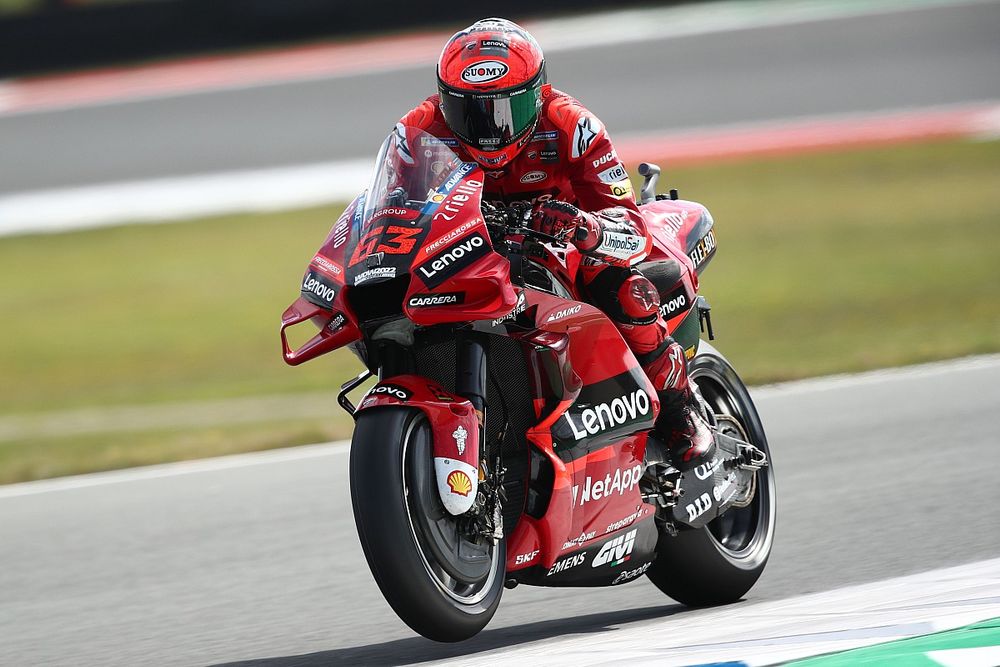 Bagnaia logra la pole en Assen con un nuevo récord