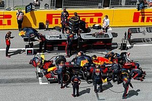 Verstappen elárulta, miért nem hagyta magát Bottas ellen a Stájer Nagydíjon