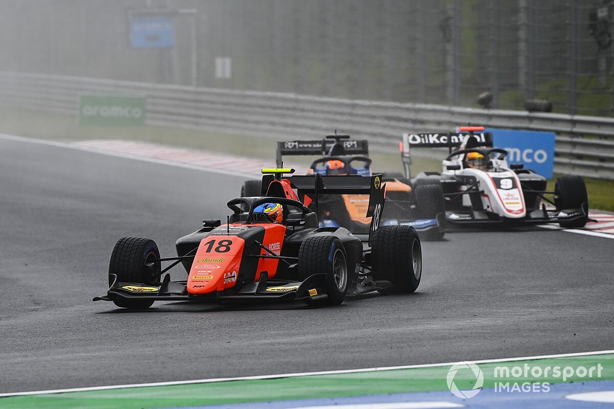 Beckmann wint tweede F3-race Hongarije na tijdstraffen Viscaal