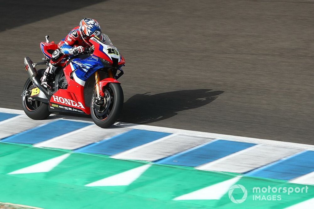 Rinaldi sorprende, Baz manda y Bautista ilusiona en la reanudación en Jerez