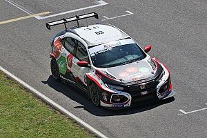 TCR Italy, Mugello: spettacolare Pole al debutto per Girolami