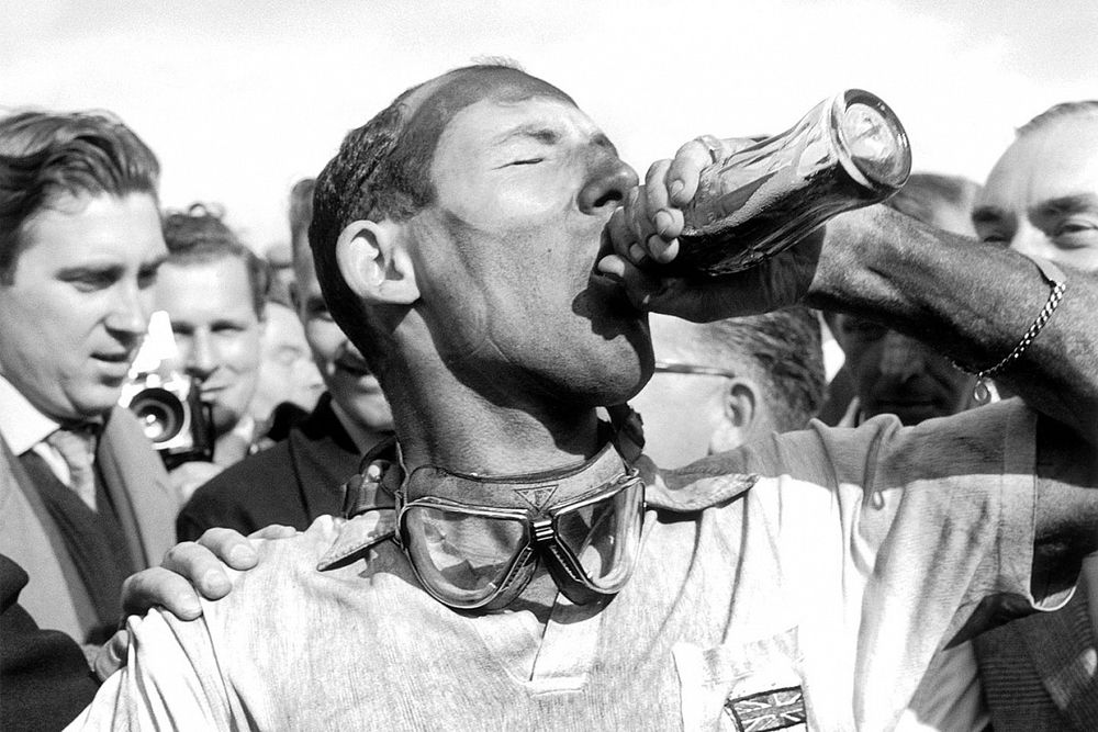 Permanent memorial to Stirling Moss unveiled at Shelsley Walsh