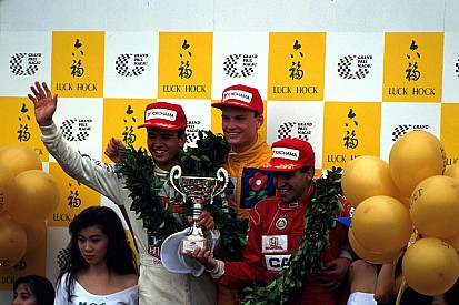 Cuando un español lideraba la antesala de la F1, sobre un tal Barrichello