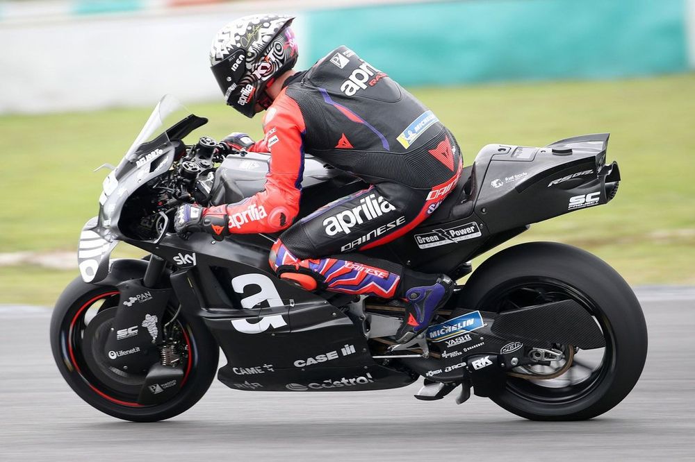 Lorenzo Savadori, Aprilia Racing Team