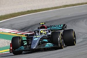 Hamilton "super content" : Mercedes est "sur la bonne voie"