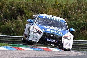 Thruxton BTCC: Sutton storms from fifth to win Race 2