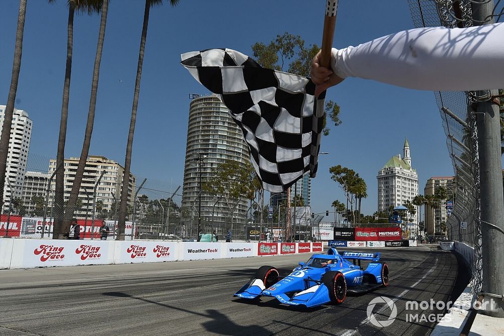 Finis Keempat di Long Beach, Alex Palou Juara IndyCar 2021