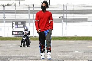 Por qué Mercedes no cambiará motor a Hamilton en Sochi