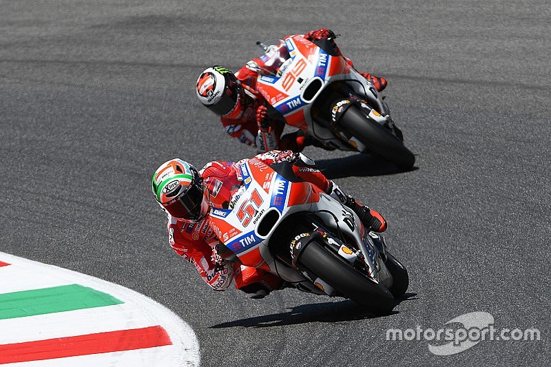 Waarom Michele Pirro zo belangrijk is voor Ducati
