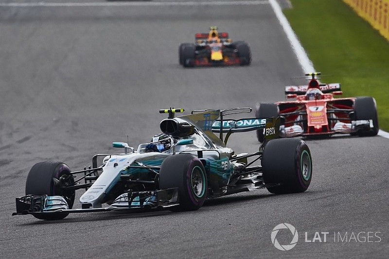 Valtteri Bottas, Mercedes AMG F1 W08, Kimi Raikkonen, Ferrari SF70H, Max Verstappen, Red Bull Racing